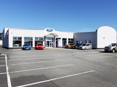 Stavby občanské vybavenosti - autosalón Ford Fopo, Pelhřimov