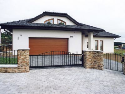 Rodinné domy - Bačina